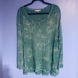 Excellent condition. C & C California L/S shirt. 3X.